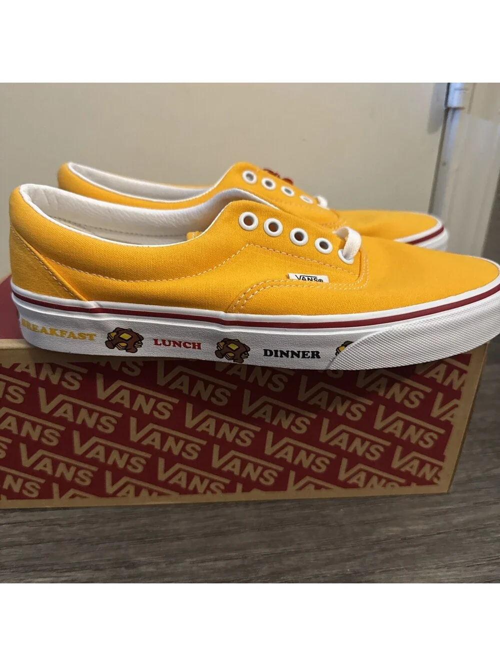 Vans Era Sidewall Print Saffron Meals Yellow VN0A54F14G1 Men 7.5 Women 9 NEW Box
